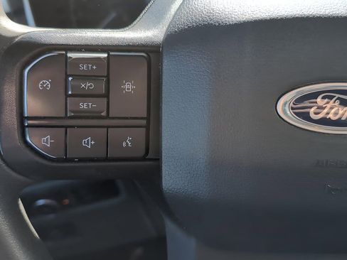 Used 2022 Ford F150 XLT w/ Trailer Tow Package image 16