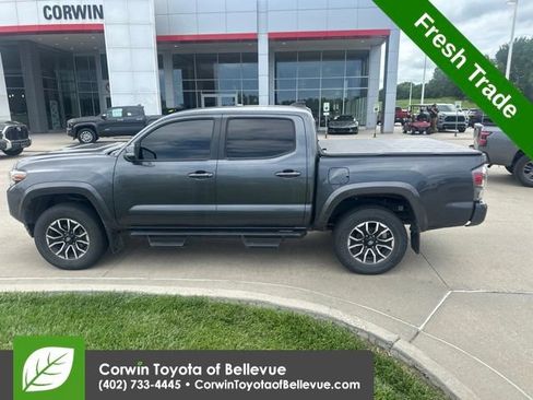 Used 2021 Toyota Tacoma TRD Sport w/ Blackout Package (TMS) AWD/4WD image 7