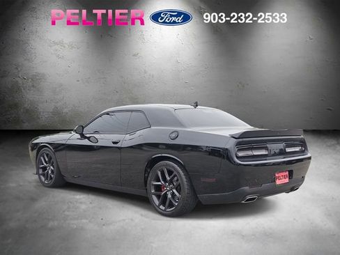 Used 2021 Dodge Challenger GT w/ Blacktop Package RWD image 4