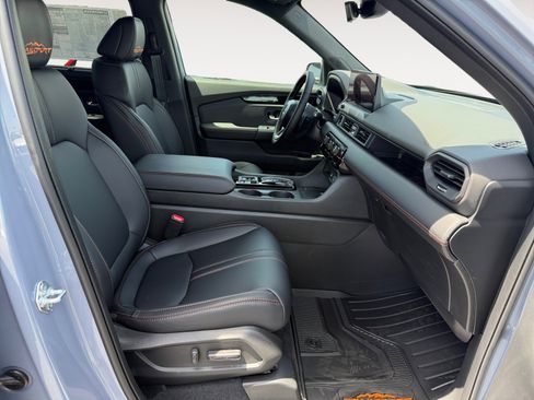 New 2026 Honda Pilot TrailSport image 19