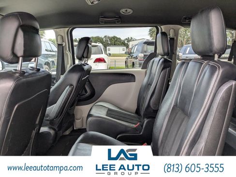 Used 2017 Dodge Grand Caravan SXT image 14