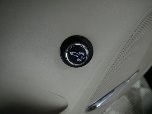 Used 2021 Buick Envision Avenir w/ Technology Package II image 18