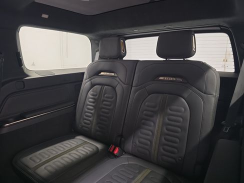 Used 2022 Rivian R1S Launch Edition AWD/4WD image 22