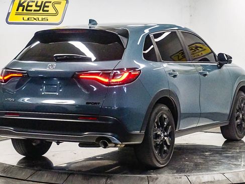 Used 2025 Honda HR-V Sport image 4