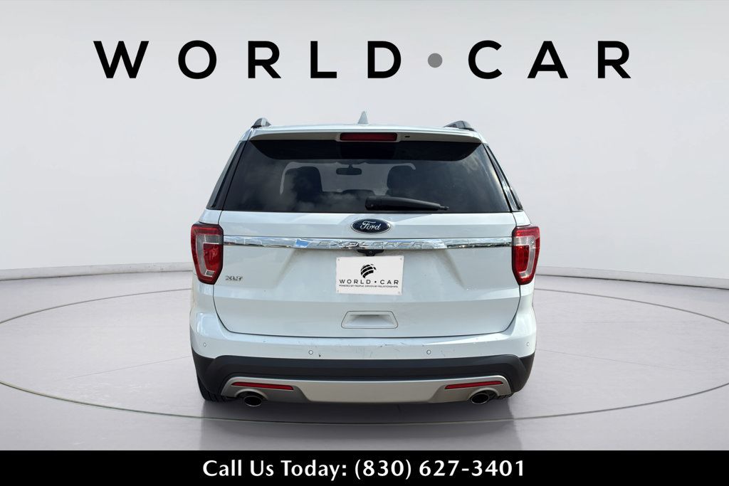 Used 2017 Ford Explorer XLT w/ Equipment Group 202A FWD image 6