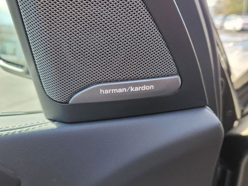 New 2026 BMW X5 xDrive50e image 16