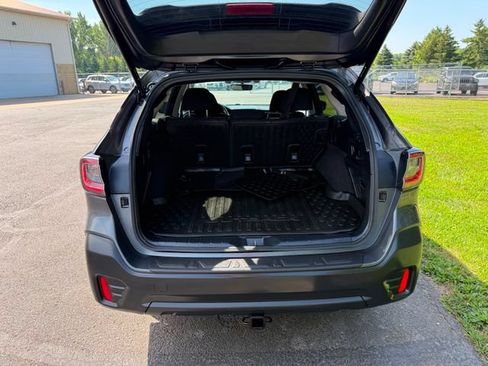 Used 2020 Subaru Outback Premium AWD/4WD image 3