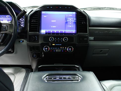 Used 2022 Ford F450 Limited w/ FX4 Off-Road Package image 18