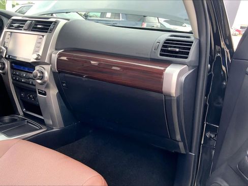Used 2022 Toyota 4Runner Limited RWD image 18