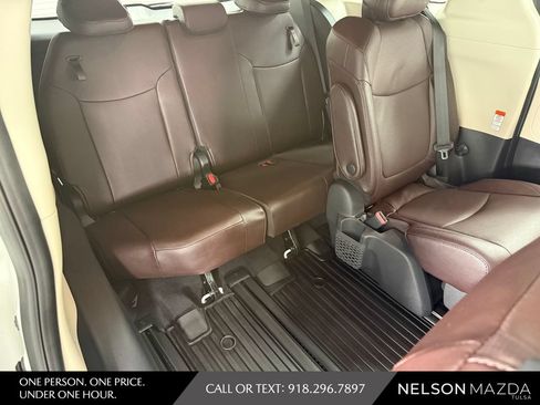 Used 2024 Toyota Sienna Platinum FWD image 42