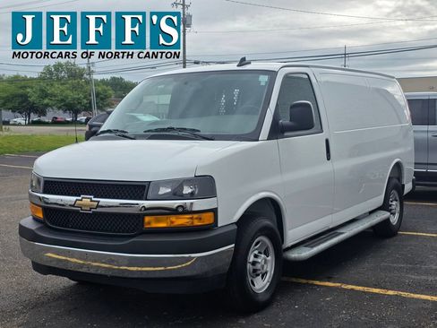 Used 2025 Chevrolet Express 2500 w/ Driver Convenience Package RWD image 1