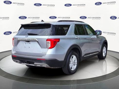 Certified 2023 Ford Explorer XLT w/ Equipment Group 202A AWD/4WD image 5
