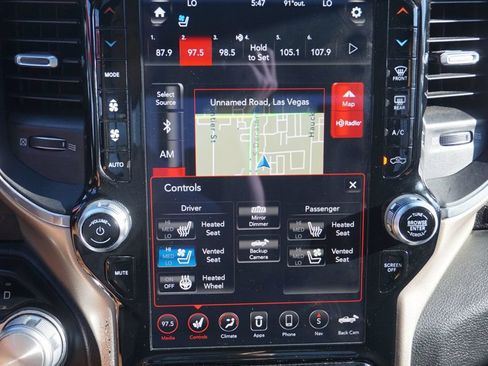 Used 2019 RAM 1500 Laramie AWD/4WD image 34