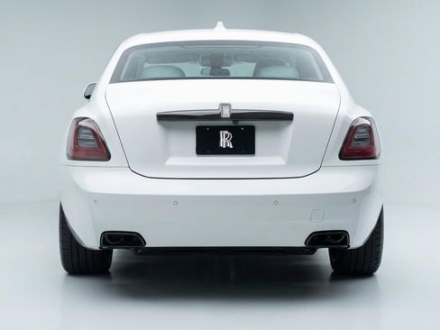 Certified 2023 Rolls-Royce Ghost Black Badge w/ Black Badge Ghost Package image 14