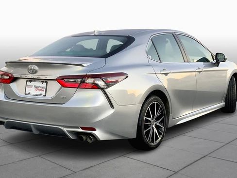 Used 2023 Toyota Camry SE image 12