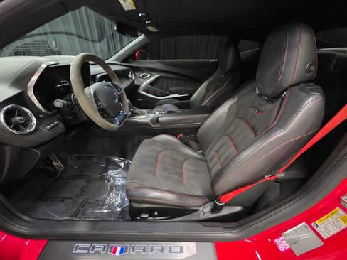Used 2017 Chevrolet Camaro ZL1 RWD image 18