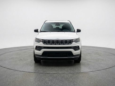 Used 2025 Jeep Compass Limited image 2