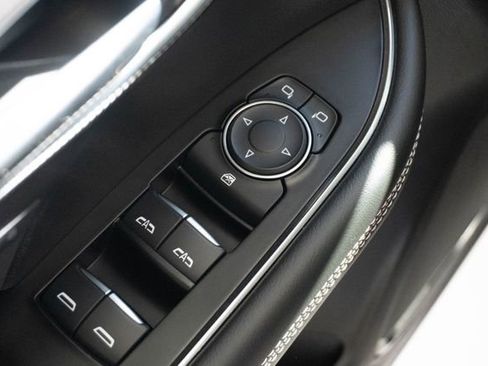 Used 2025 Buick Envision Sport Touring AWD/4WD image 16