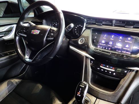 Used 2020 Cadillac XT6 Sport image 27