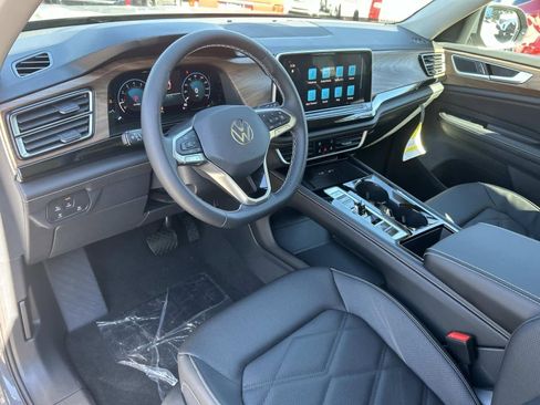 New 2026 Volkswagen Atlas SE FWD image 22