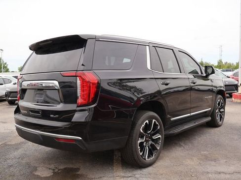 Certified 2023 GMC Yukon SLT w/ SLT Premium Package AWD/4WD image 7
