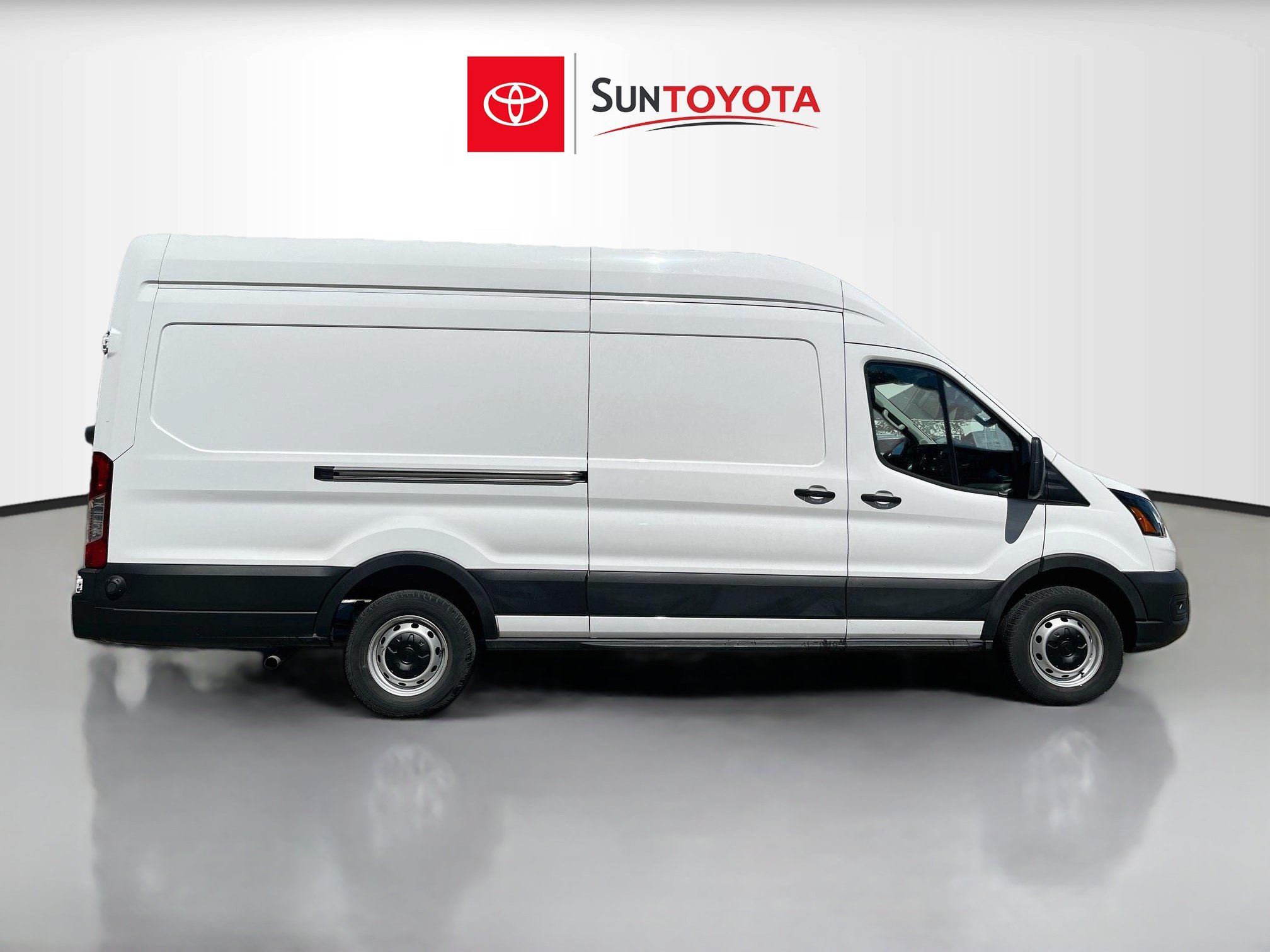 Used 2024 Ford Transit 250 148 High Roof Extended w/ Load Area Protection Package RWD image 2
