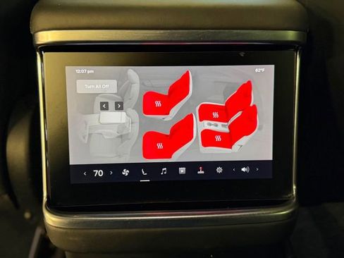 Used 2022 Tesla Model X image 22