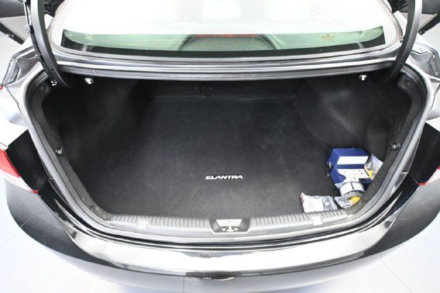 Used 2012 Hyundai Elantra Limited w/ Technology Pkg 5 FWD image 32