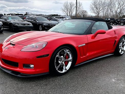 Used 2013 Chevrolet Corvette Grand Sport w/ 3LT Preferred Equipment Group image 20