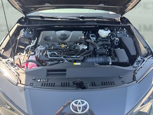 Used 2025 Toyota Camry SE FWD image 24