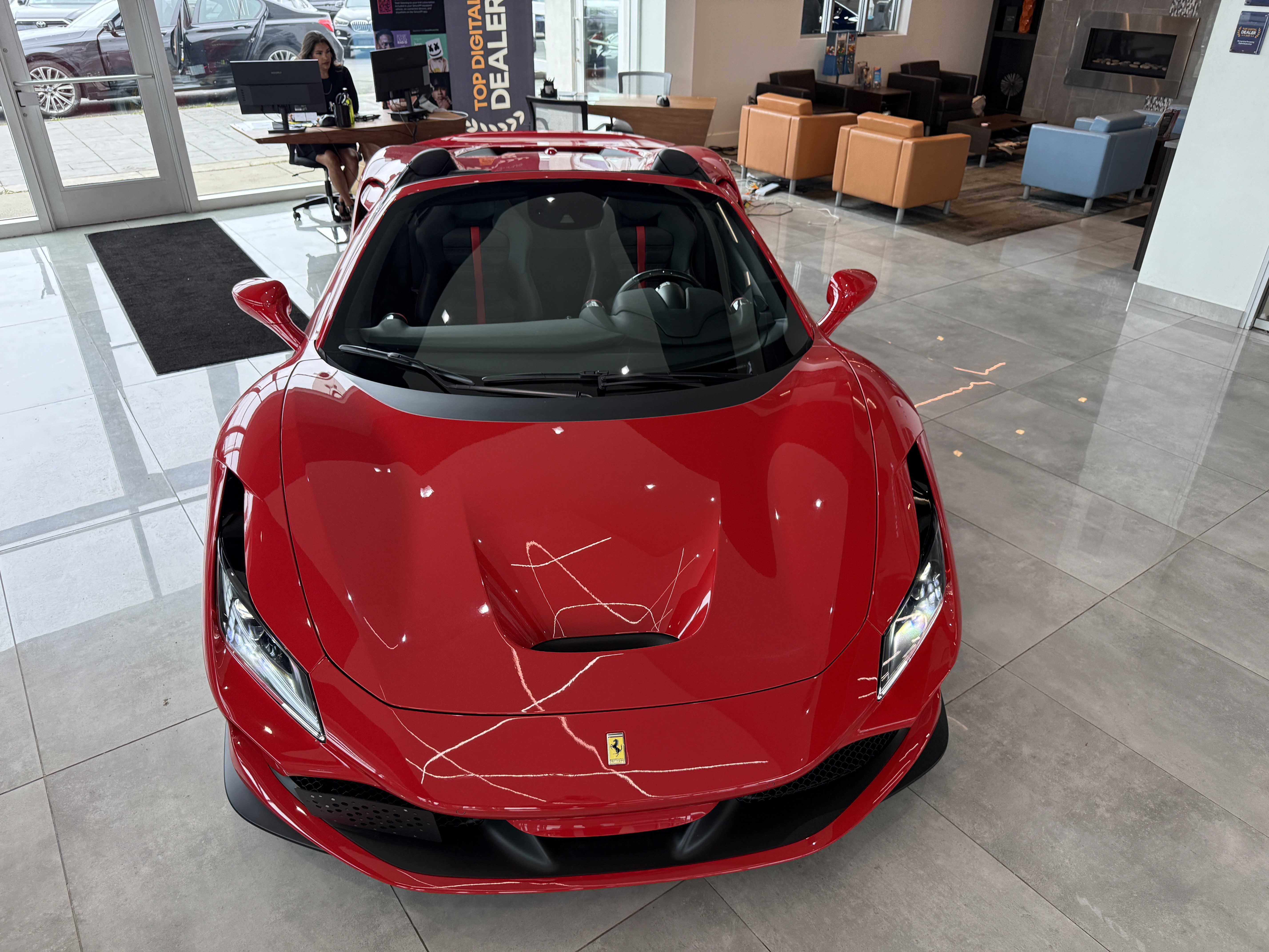 Used 2021 Ferrari F8 Tributo RWD image 8