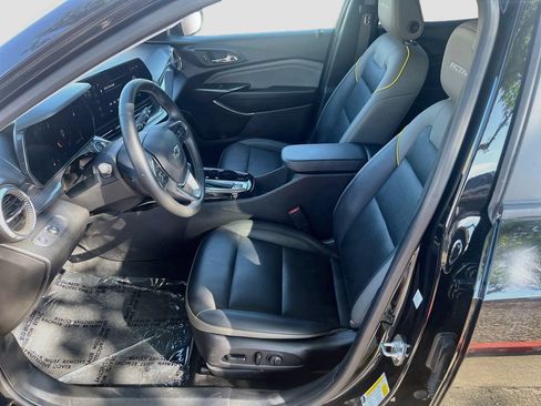 Used 2025 Chevrolet Trax ACTIV w/ Driver Confidence Package FWD image 20