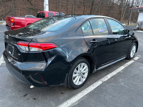 Certified 2025 Toyota Corolla LE image 5