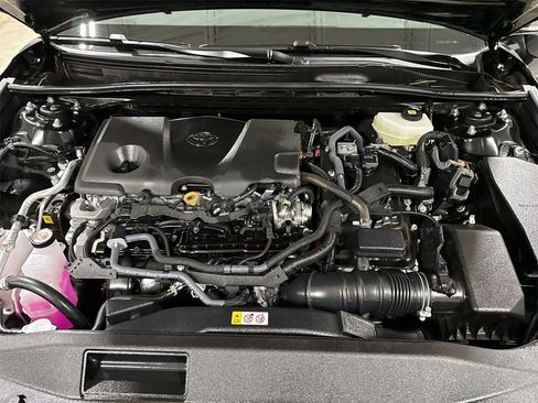 Used 2026 Toyota Camry XLE image 24