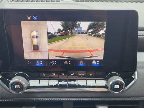 New 2026 Chevrolet Colorado LT w/ LT Convenience Package AWD/4WD image 6