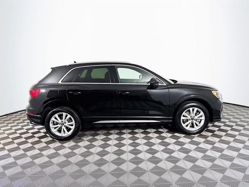 Used 2021 Audi Q3 2.0T Premium w/ Convenience Package image 5