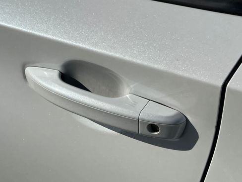 Used 2019 Honda Accord EX image 10