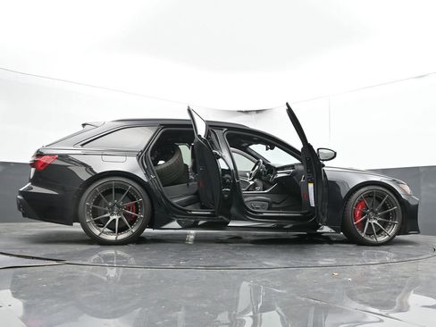 Used 2022 Audi RS 6 w/ Carbon Optic Package image 71