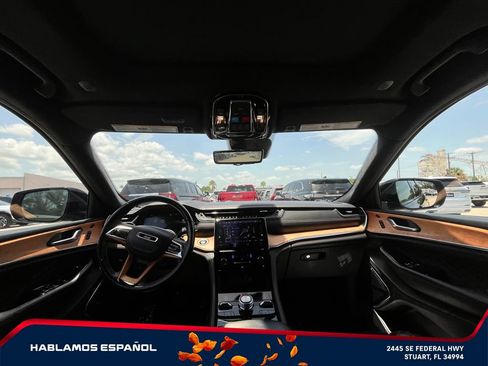 Used 2021 Jeep Grand Cherokee L Summit AWD/4WD image 15