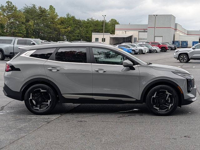 Used 2026 Kia Sportage EX FWD image 8