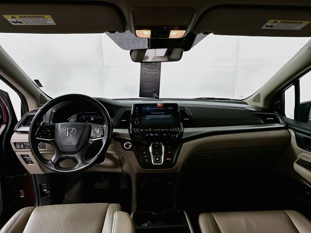 Used 2019 Honda Odyssey Touring image 3