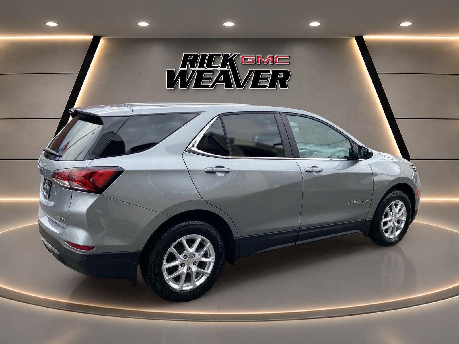 Used 2024 Chevrolet Equinox LT w/ LPO, Floor Liner Package AWD/4WD image 7