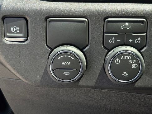 Used 2026 Chevrolet Silverado 1500 LT RWD image 33