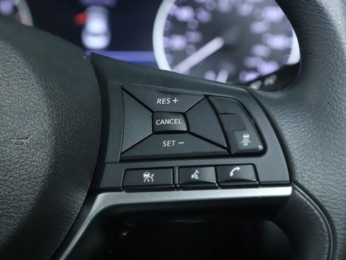 Used 2024 Nissan Sentra SV FWD image 23