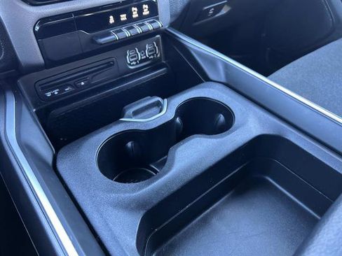 Used 2019 RAM 1500 Big Horn image 32