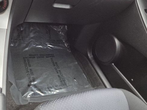 Used 2010 MAZDA MAZDA3 i Touring image 7