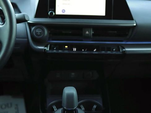 Used 2024 Toyota Prius XLE image 33
