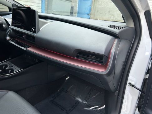 Used 2024 Toyota Prius Prime Premium image 26