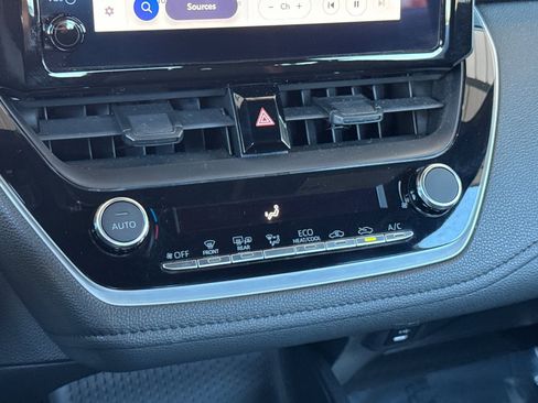 Used 2024 Toyota Corolla SE image 21