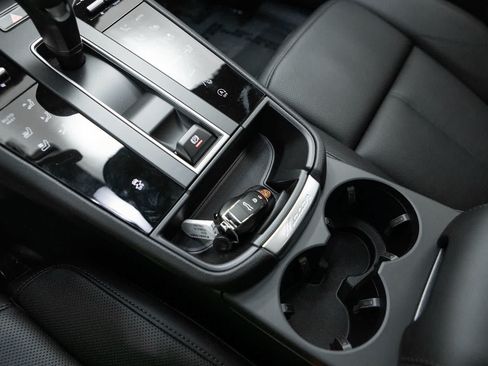 New 2026 Porsche Macan AWD/4WD image 29